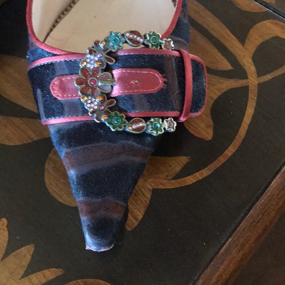 Vince Camuto Brown Pointed Toe Heel - Picture 5 of 6